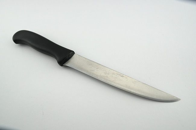 Messer mit gebrochener Spitze 3